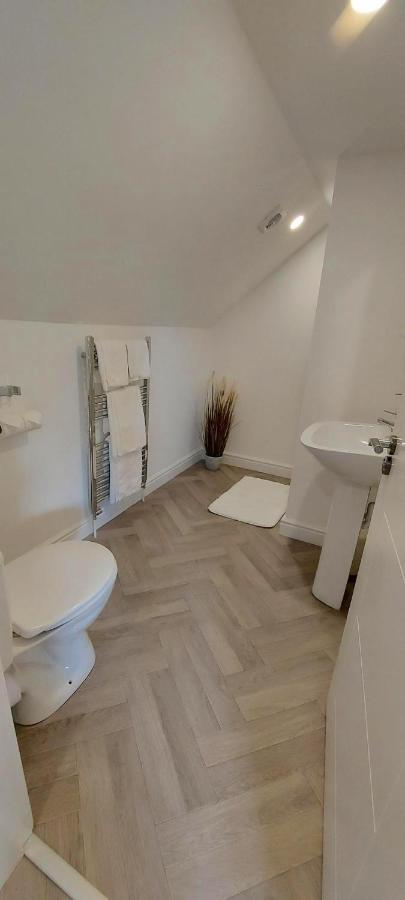 The Paget Suite Great Wyrley エクステリア 写真
